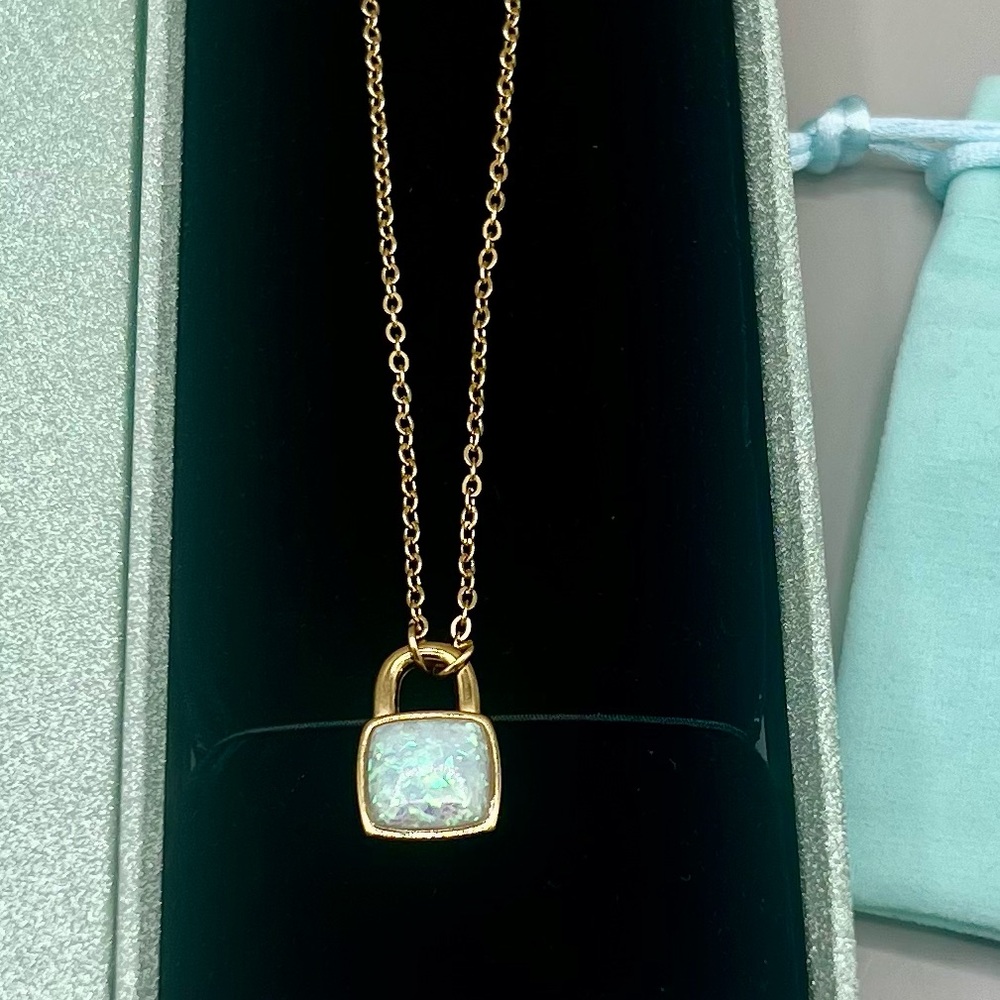 Taylor Swift The Life of A Showgirl Opalite Lock Necklace /Pouch 18K Gold Plated - Picture 2 of 7